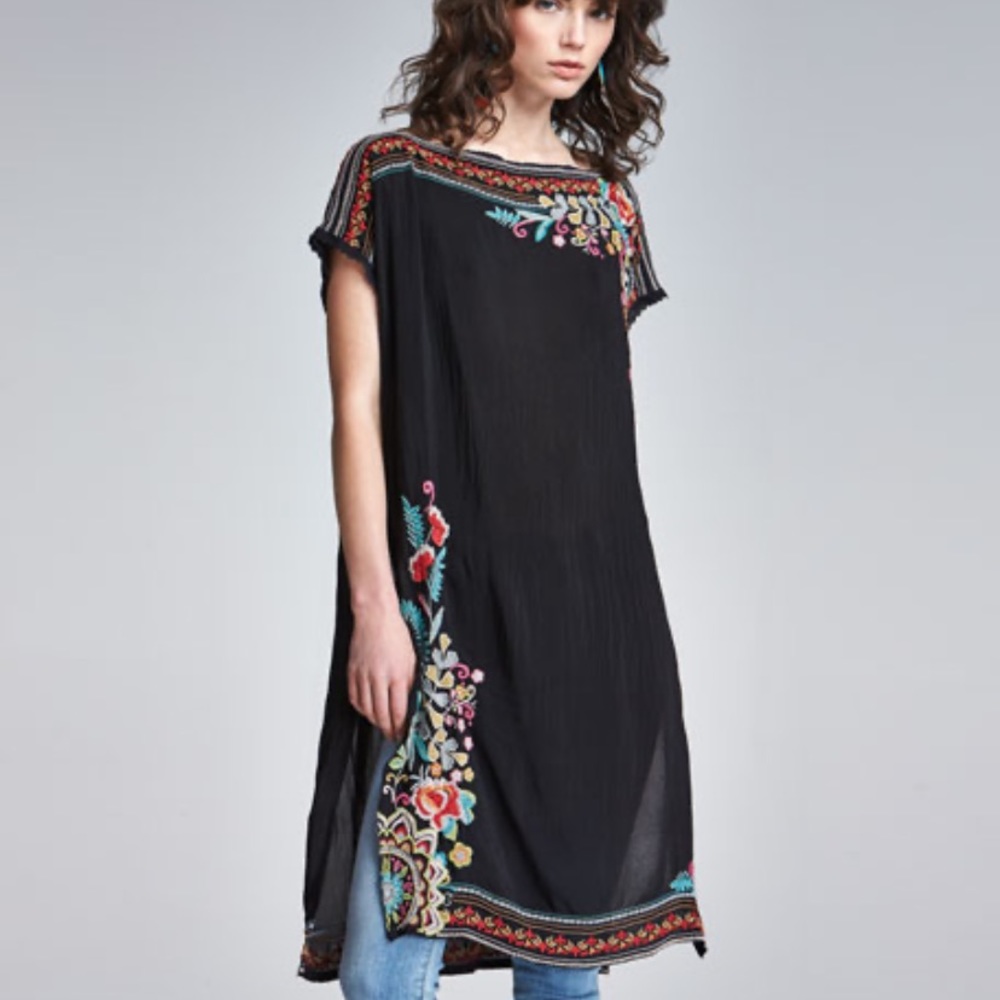 Johnny Was Janice Embroidered Long Tunic Boat Neck Black Small